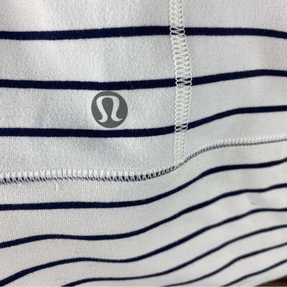 Lululemon In Stride Jacket 4 Navy Striped - Picture 12 of 12